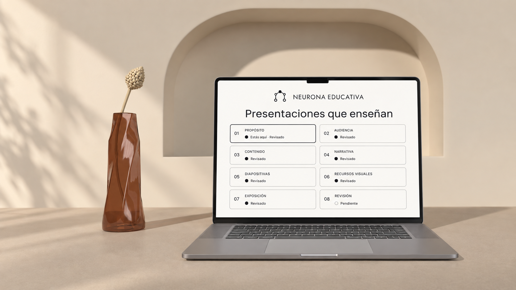 Vista de Presentaciones que enseñan mostrando los ocho pasos de la guía en una laptop